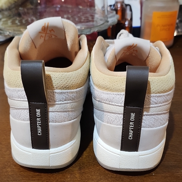 Nike Book 1
Mirage (Translucent Outsole) - Picture 4 of 4